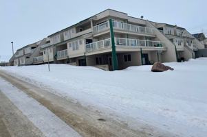 featured image of 10420 100 Ave #202