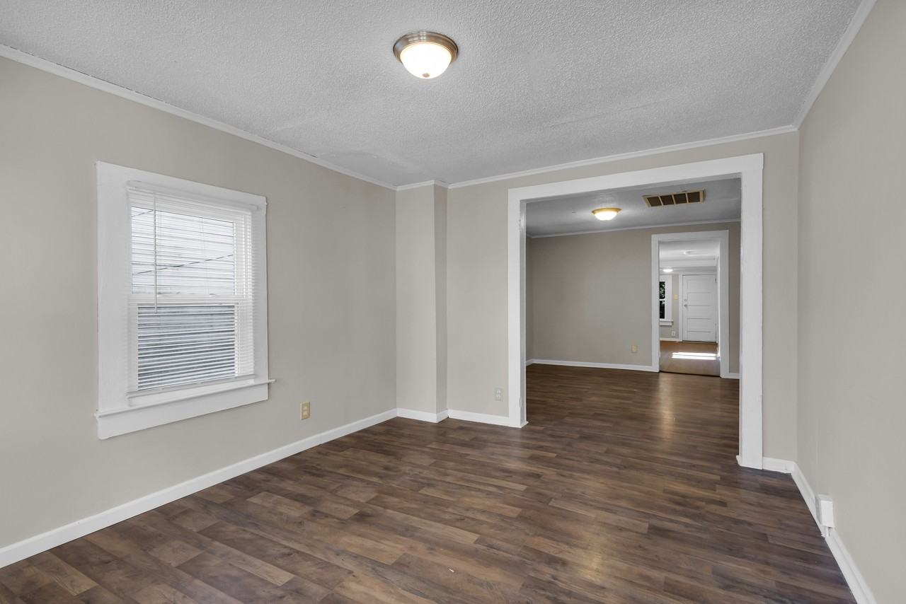 607 1st Ave #1 - Photo 3 of 50