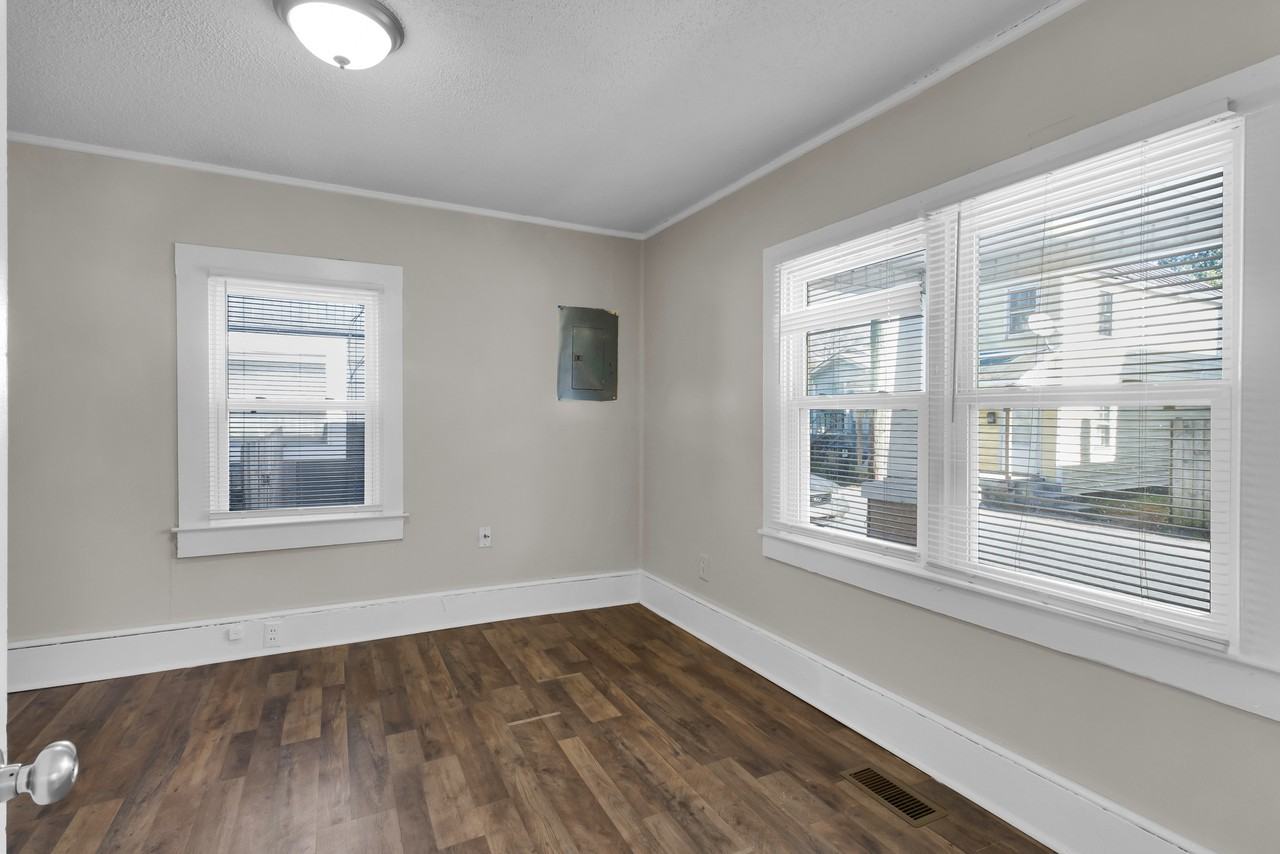 607 1st Ave #1 - Photo 7 of 50