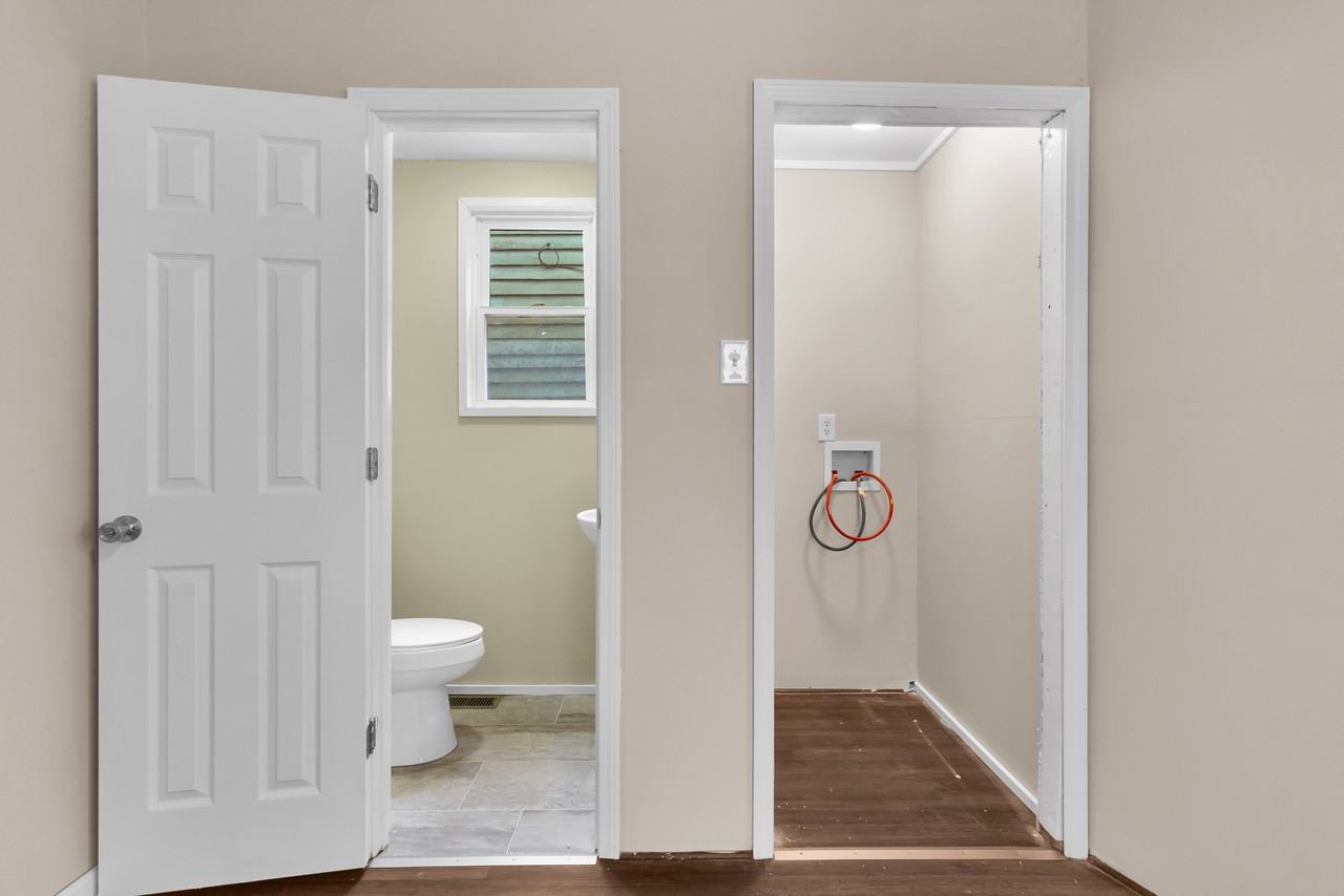 708 2nd Ave #1 - Photo 5 of 50