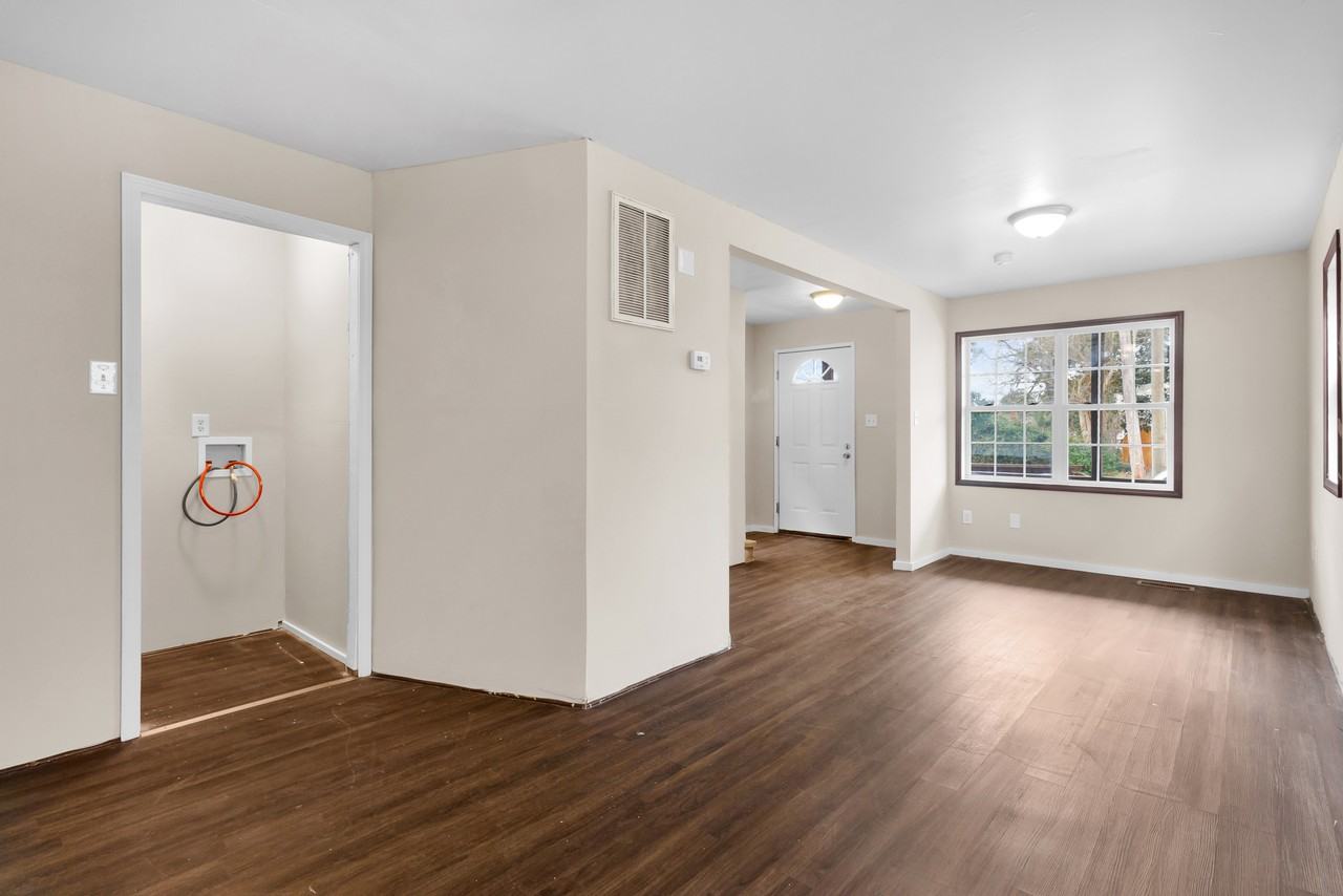 708 2nd Ave #1 - Photo 6 of 50