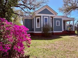 featured image of 516 East Street - B #B