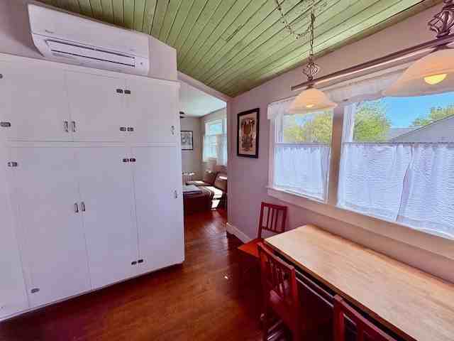 516 East Street - B #B - Photo 6 of 16