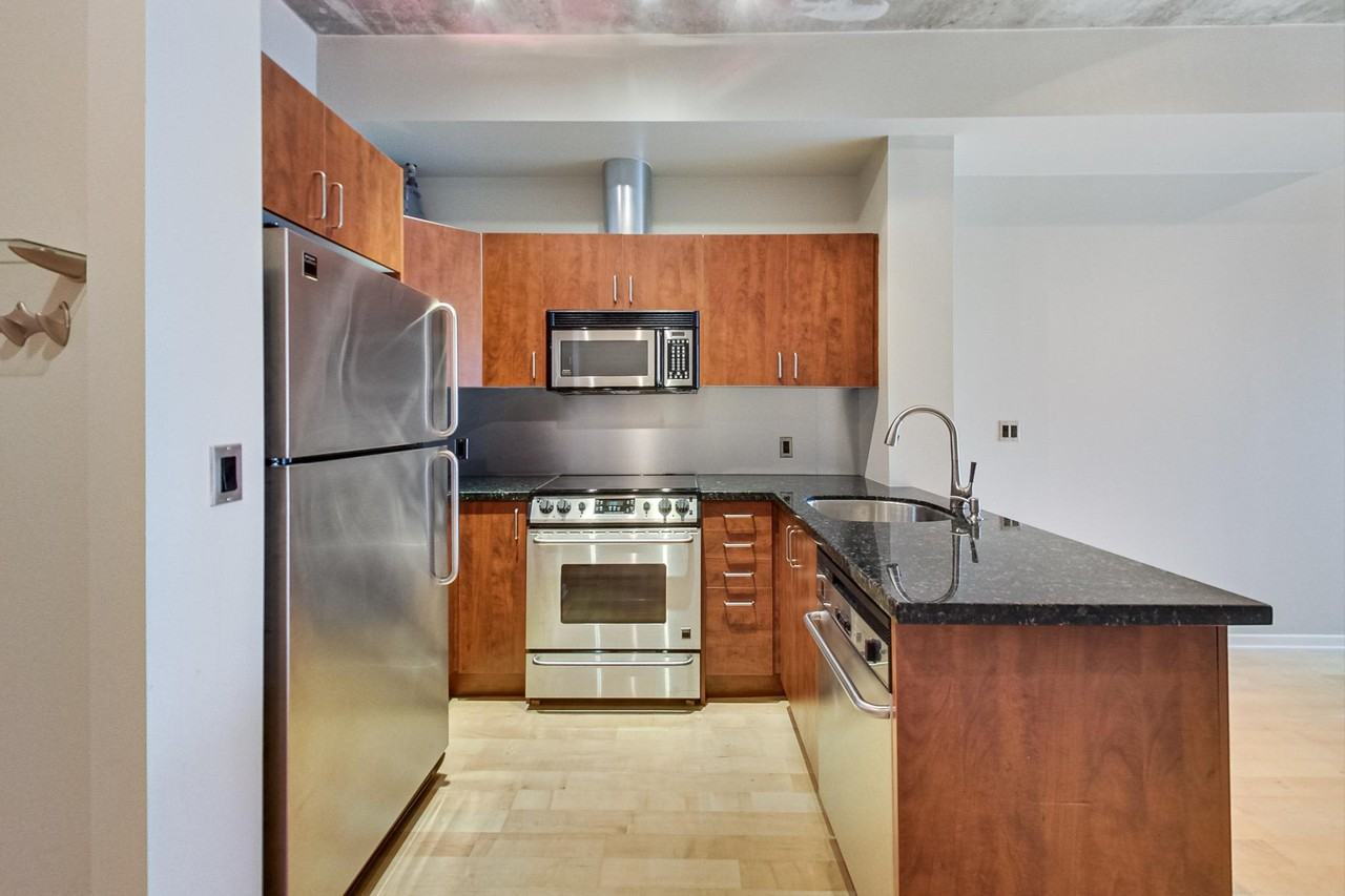 388 - 388 Richmond Street West #905 - Photo 5 of 27