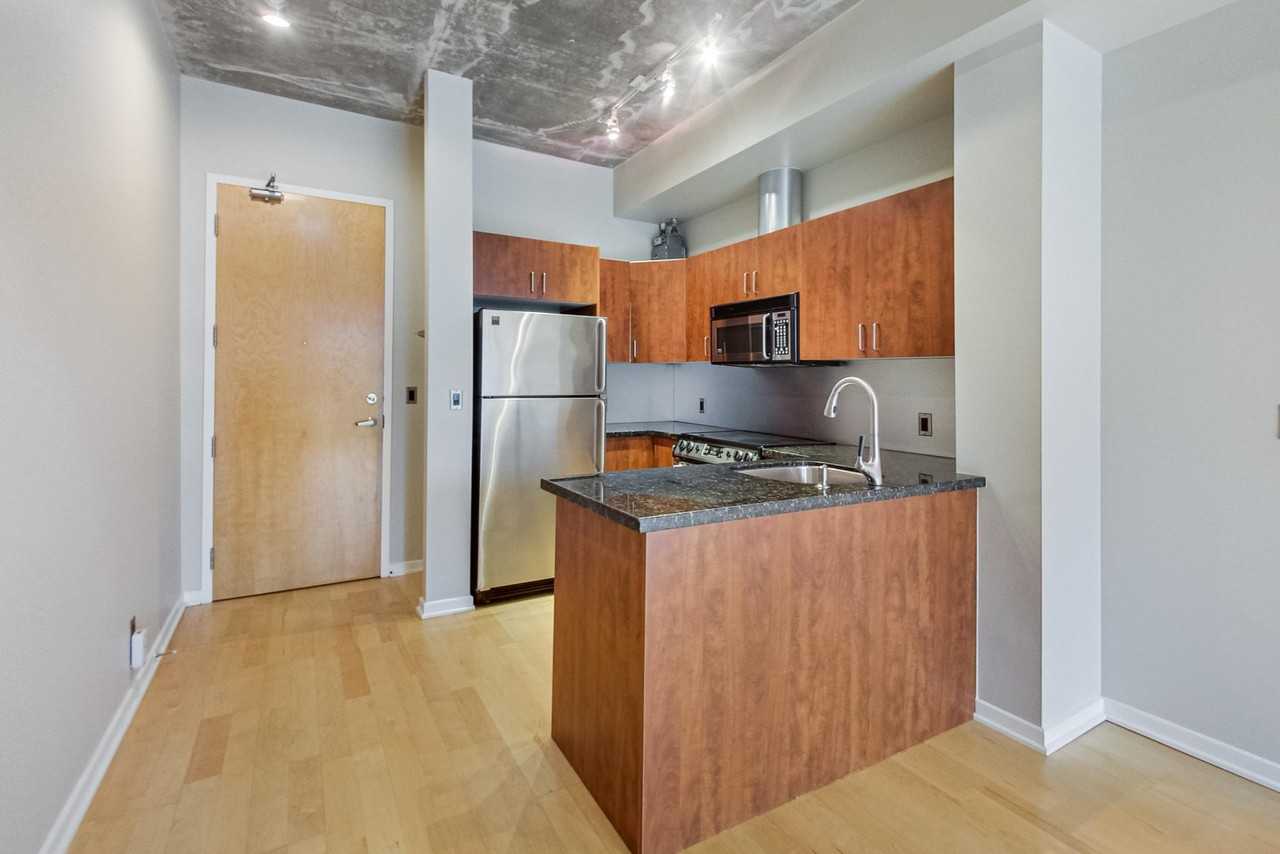 388 - 388 Richmond Street West #905 - Photo 6 of 27