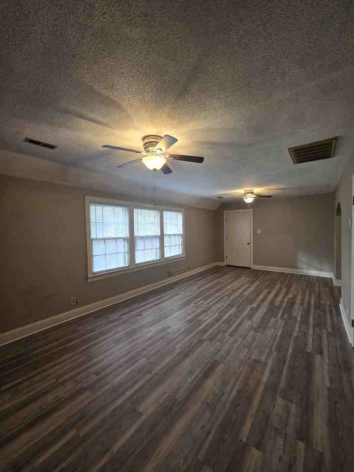 934 South Broadway - 8 #8 - Photo 3 of 17