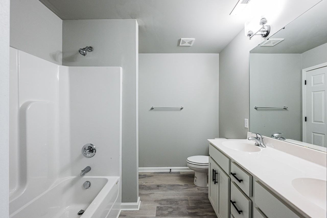 237 Whispering Hills Blvd #1 - Photo 3 of 32