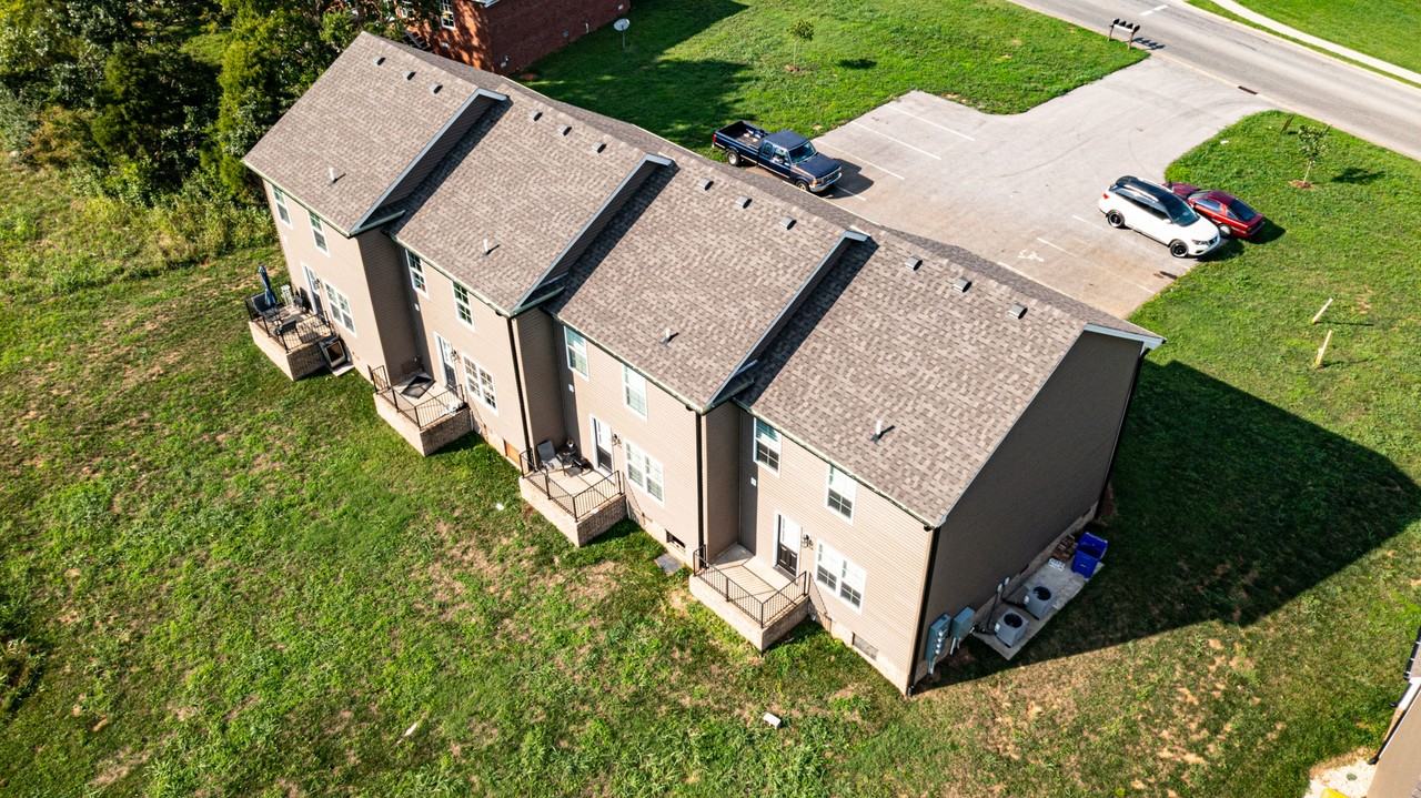 195 Creekwood Ave #C - Photo 6 of 30