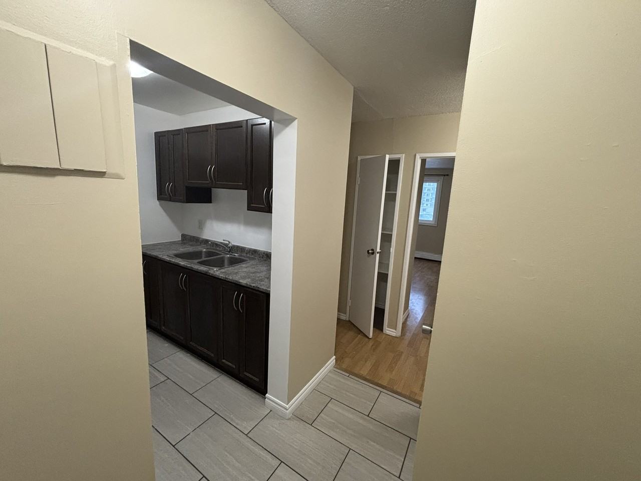 225 502-225 Old Carraige Drive #502 - Photo 3 of 13