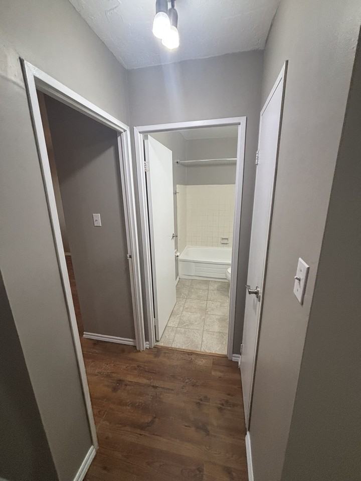 225 203-225 Old Carraige Drive #203 - Photo 4 of 10