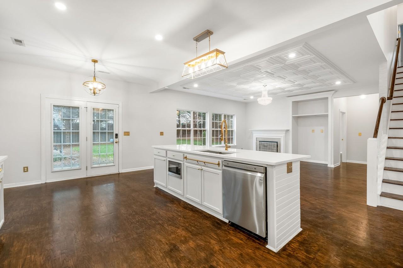 8418 Bampton Dr #1 - Photo 7 of 34