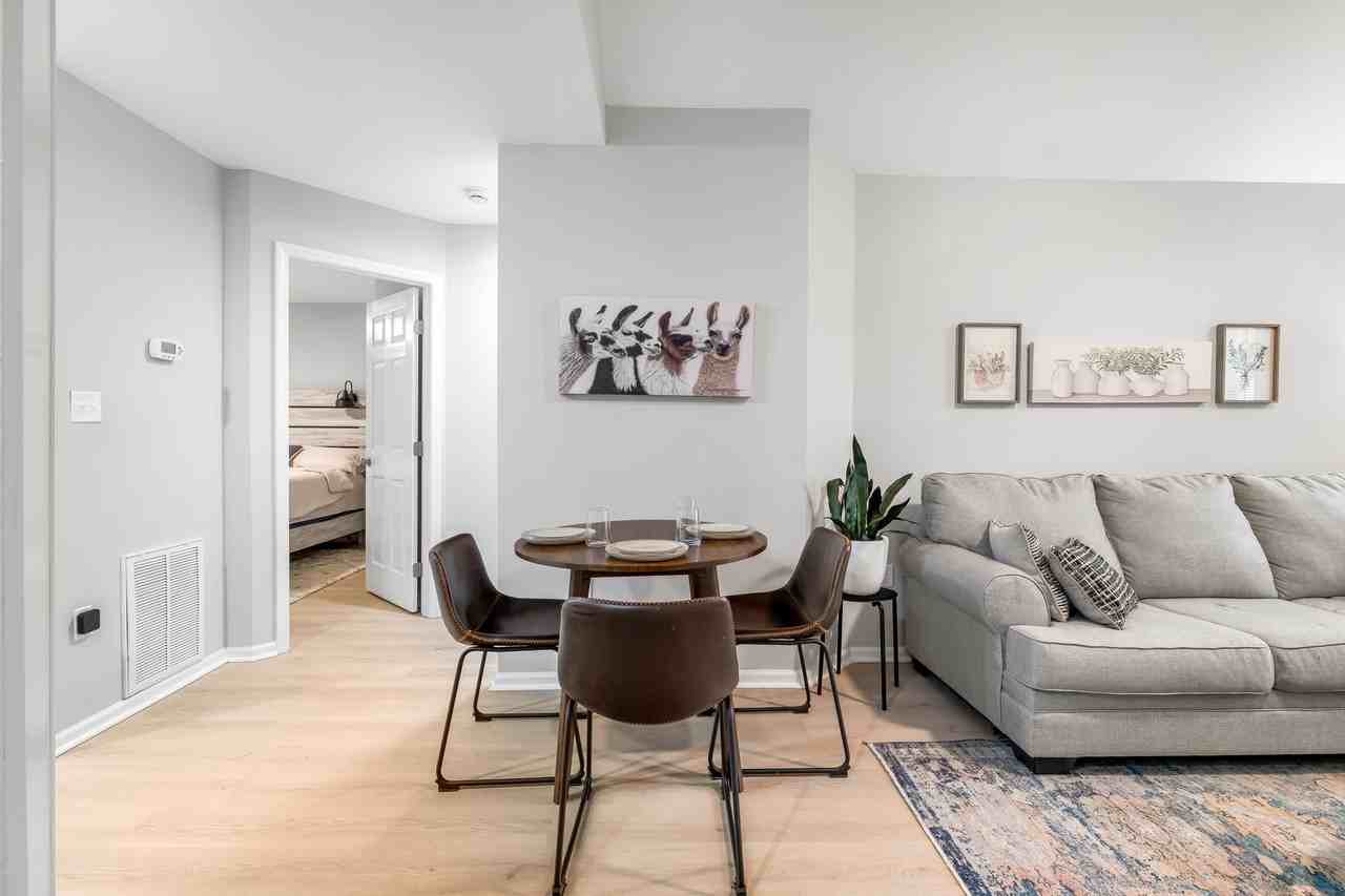 420 Alpha St #1 - Photo 4 of 30