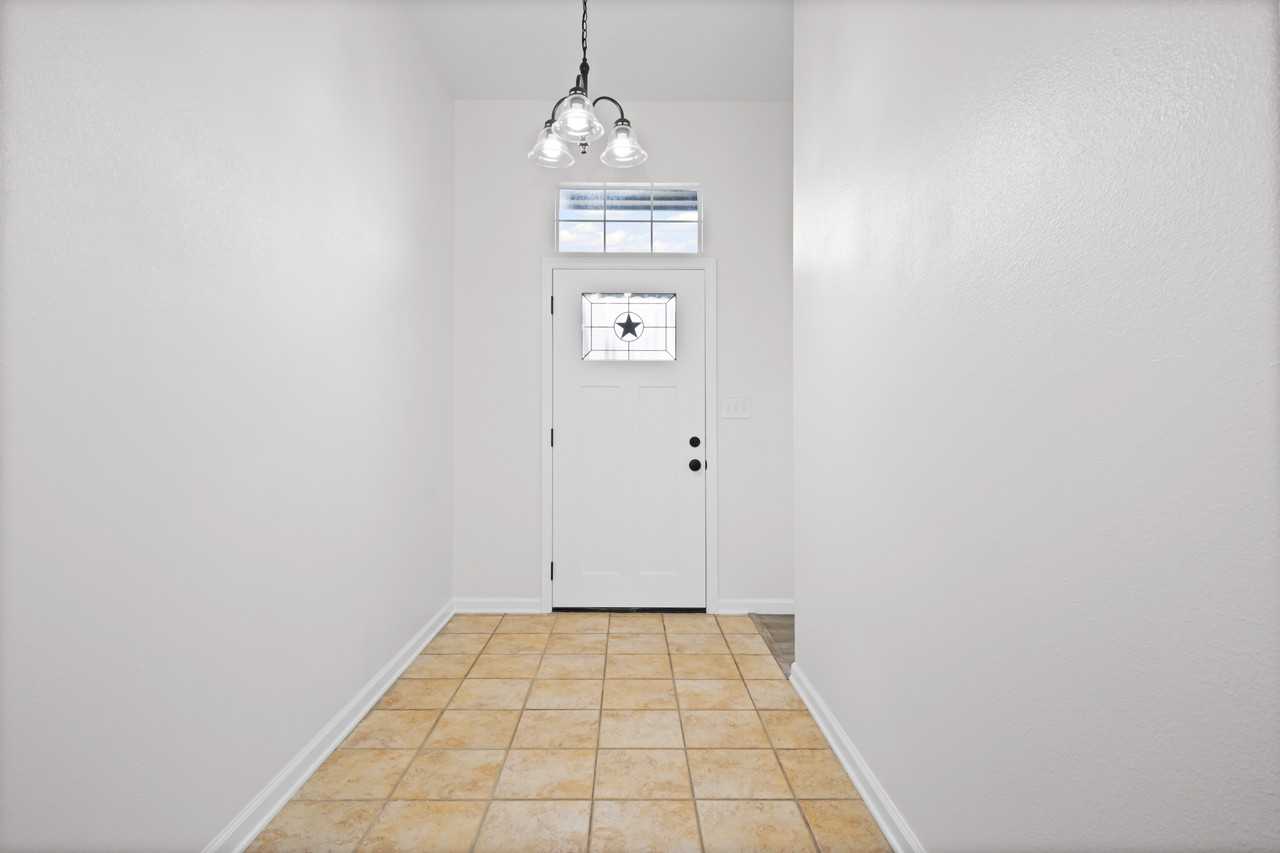 4417 Briarwood Dr #1 - Photo 4 of 24