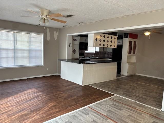 1408 Illinois Ave #1 - Photo 4 of 9