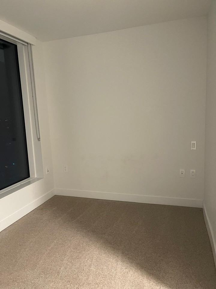 5058 Joyce Street #906 - Photo 7 of 9