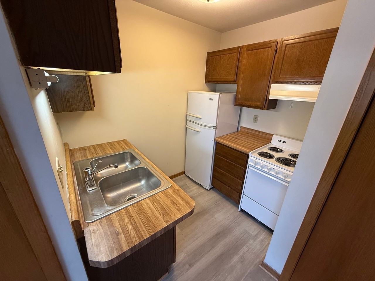 221 19th Ave Sw #5 - Photo 7 of 13