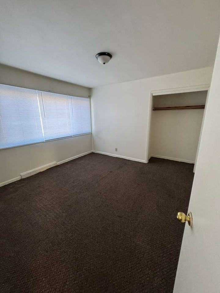 8023 W Thurston Ave #1 - Photo 5 of 5