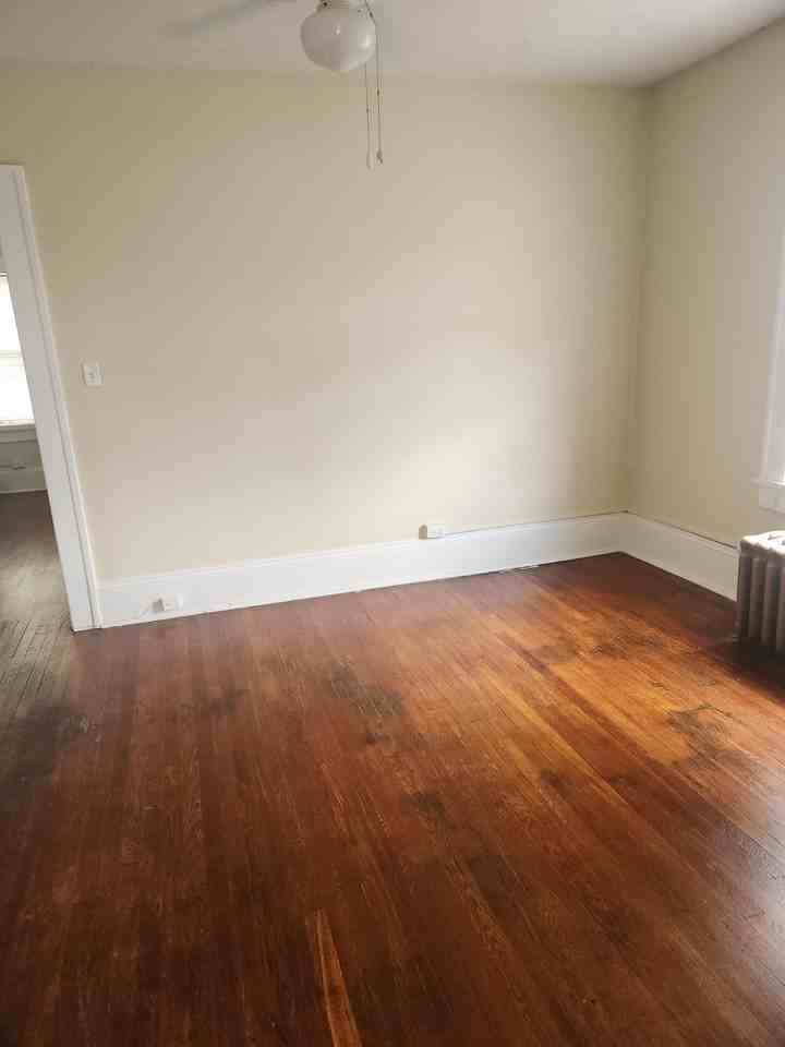 612 Rex Ave Ne #3 - Photo 6 of 7