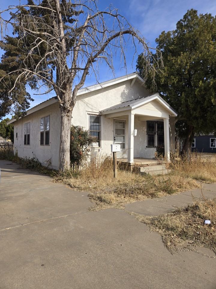 1918 18th St #B - Photo 7 of 7