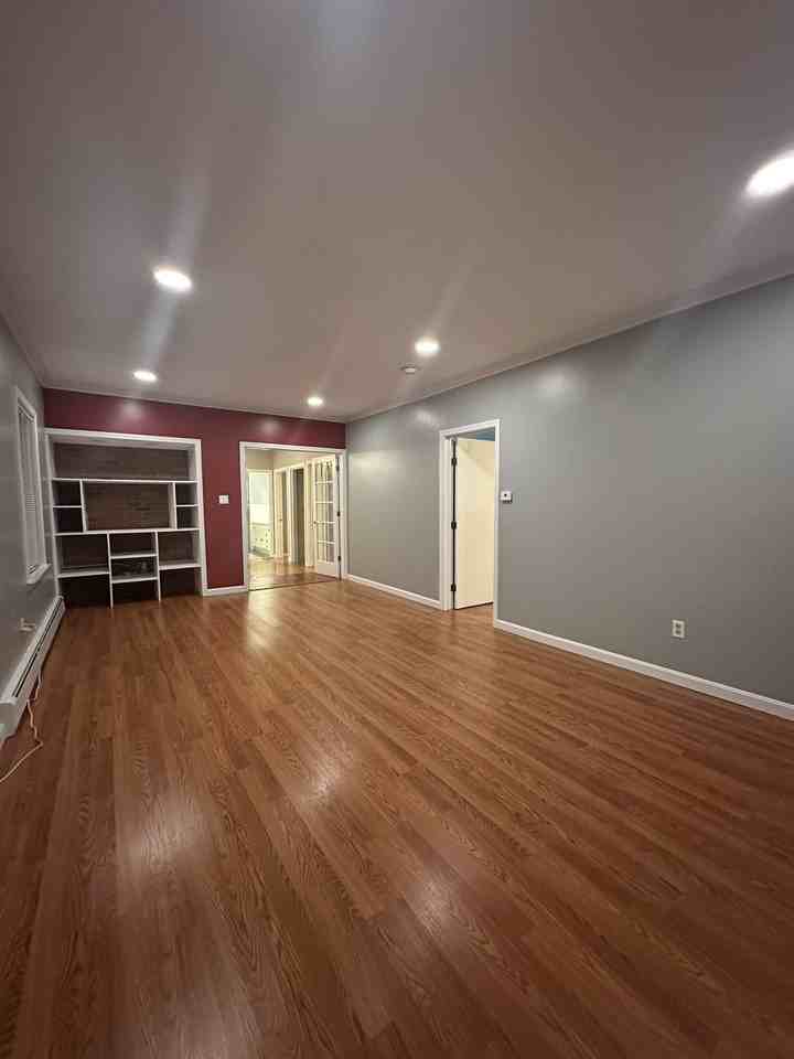 111 Oak St #1 - Photo 3 of 10