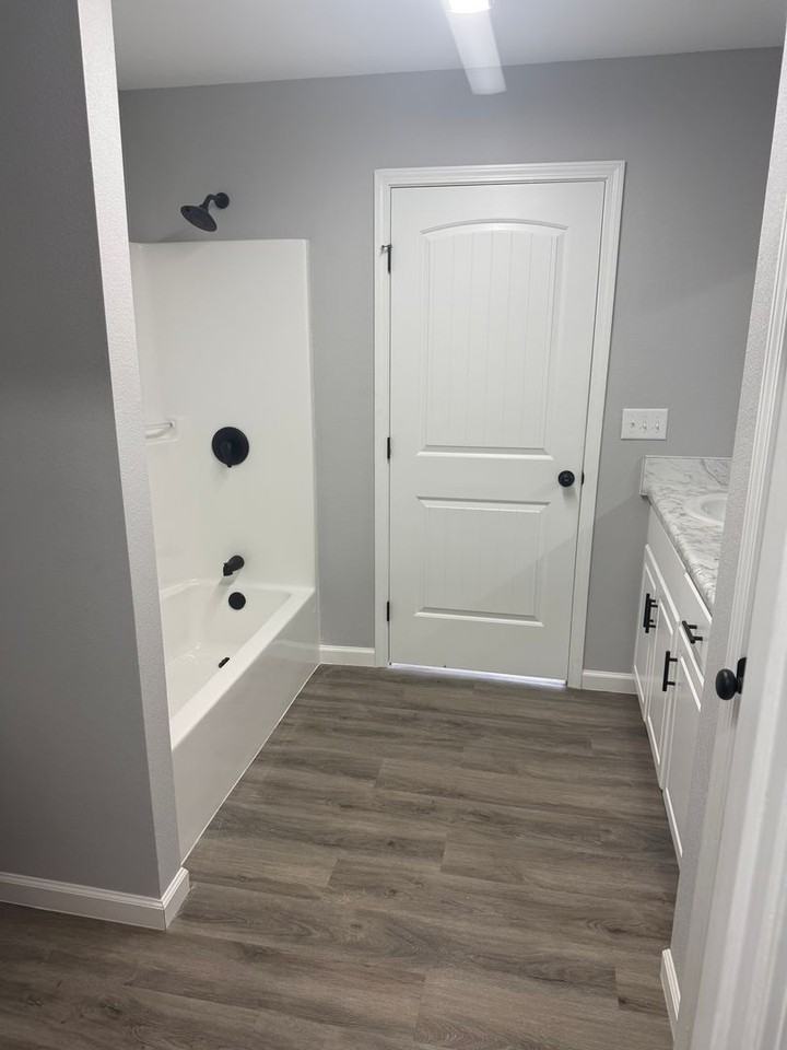 178 Hunington Cir - Photo 7 of 34