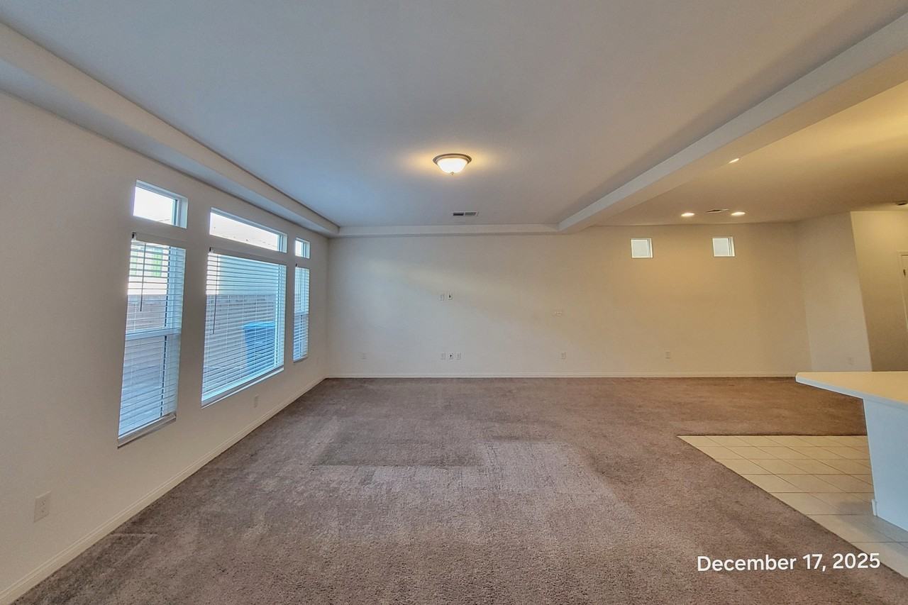 5878 Aurora Gold Ave #1 - Photo 4 of 18