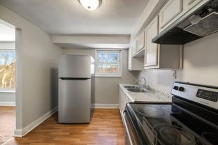 462-464 Idlewood Rd - Photo 1 of 1