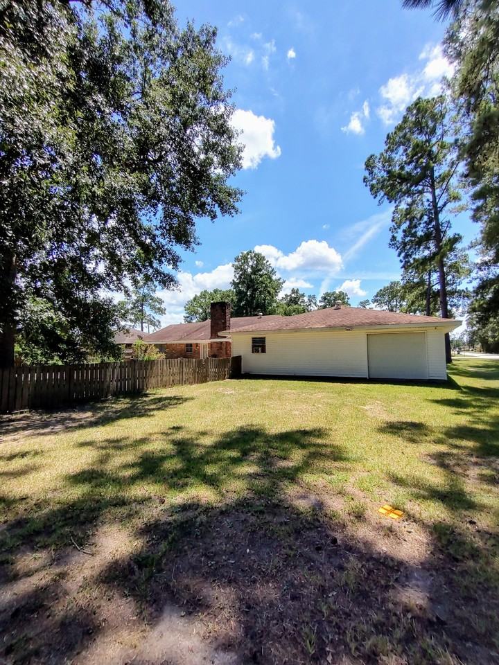 7640 Laurie Ln #1 - Photo 5 of 21