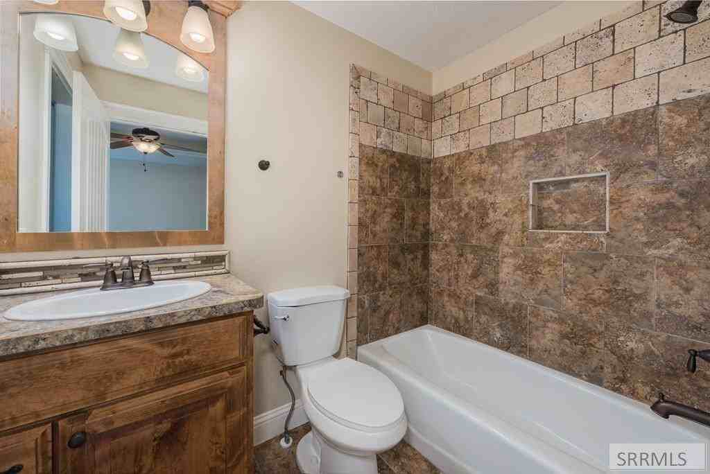 6430 E Mansion Hill Dr #1 - Photo 2 of 15