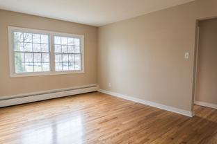 580 Starin - Photo 1 of 1