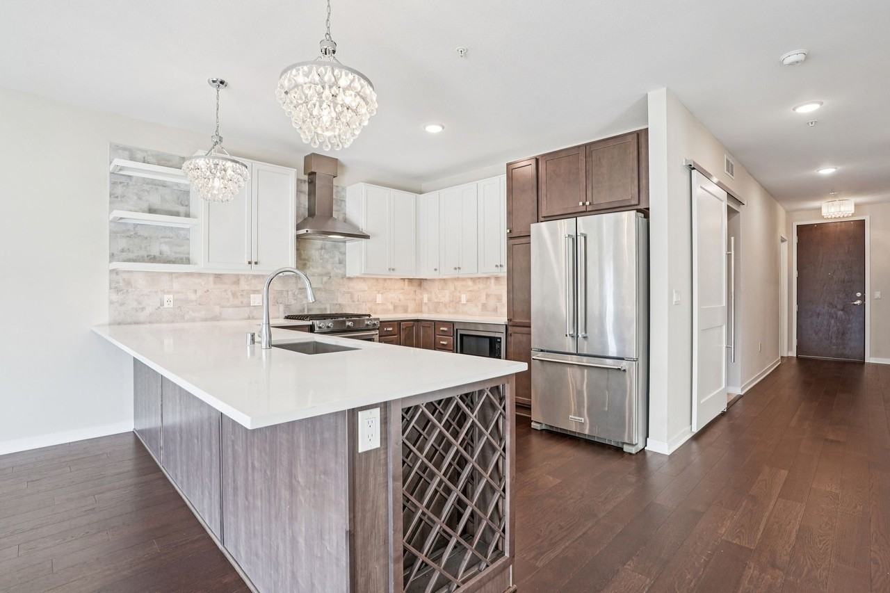 Linden43 - Photo 2 of 46