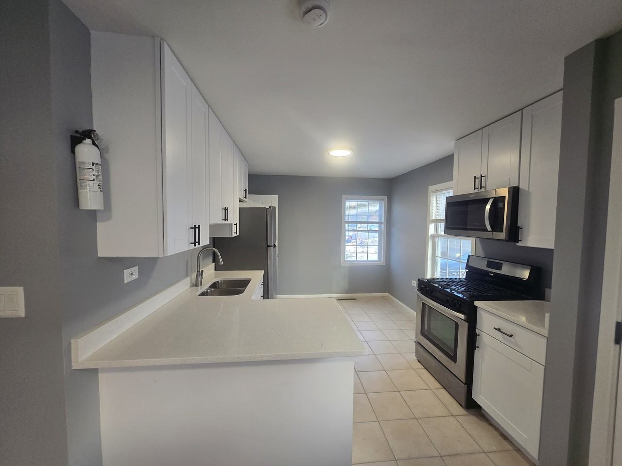 22 N Lewis Ave #1 - Photo 7 of 18