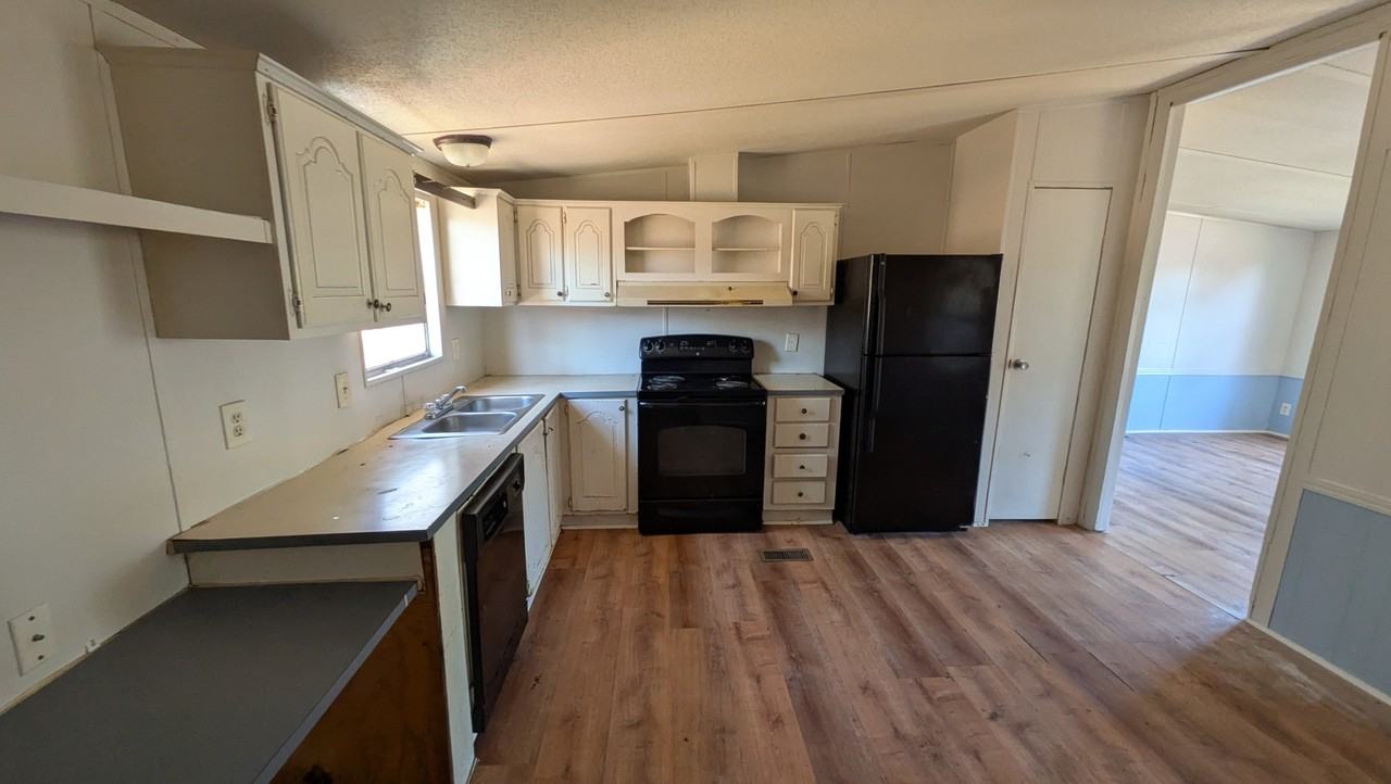 132 L And L Ln #132 - Photo 6 of 10