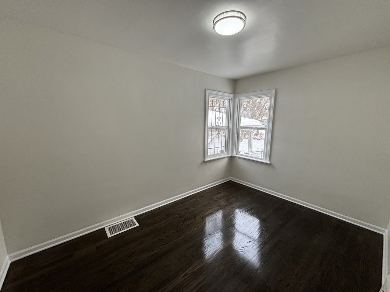 575 Durbin St #1 - Photo 5 of 20