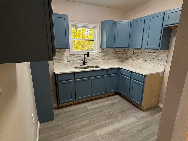 366 Taft Pl #1 - Photo 4 of 22