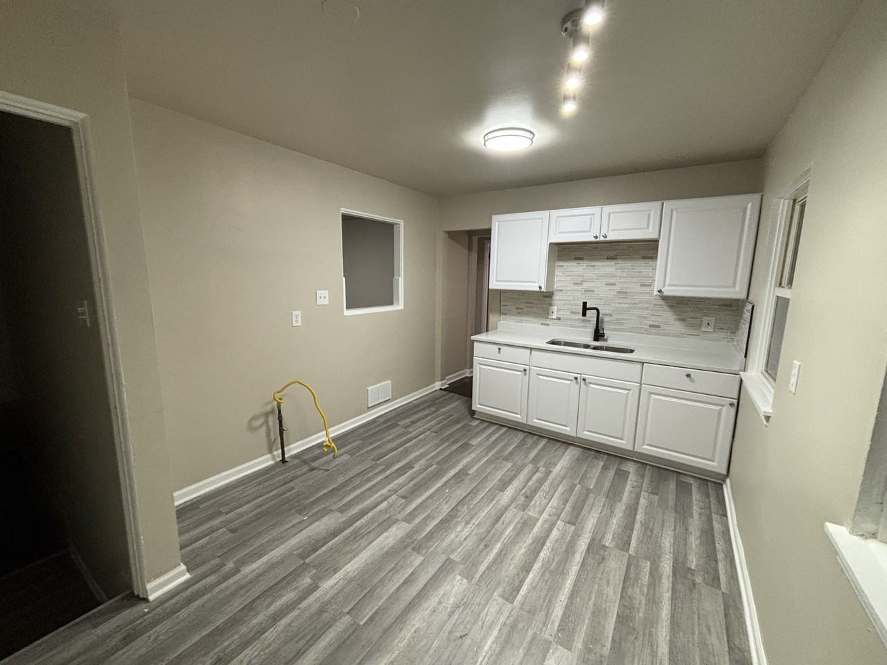 5729 W 6th Ave #1 - Photo 7 of 24