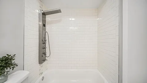 8726 Lakewood Ave #1 - Photo 7 of 38