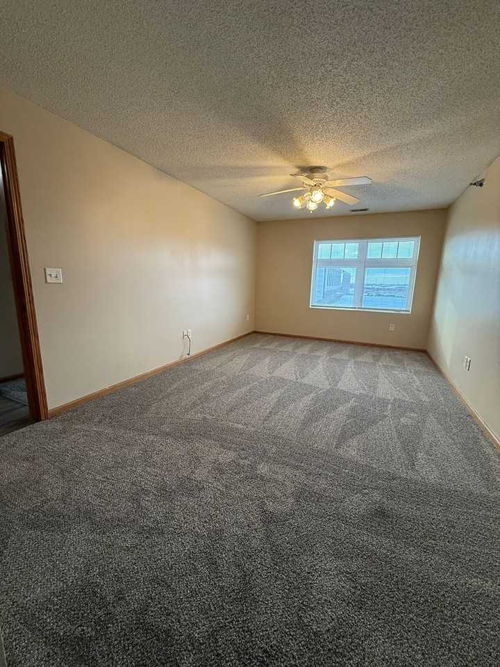 North Park Apartments - Photo 4 of 16