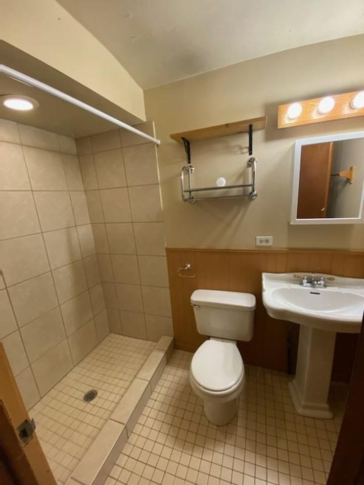 501 S Elm St - Photo 7 of 7