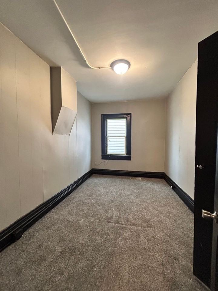 315 N Dewey St - Photo 5 of 21