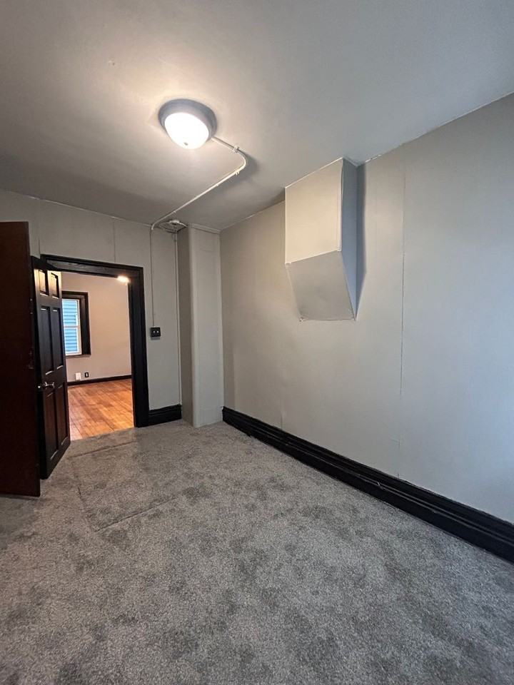 315 N Dewey St - Photo 6 of 21