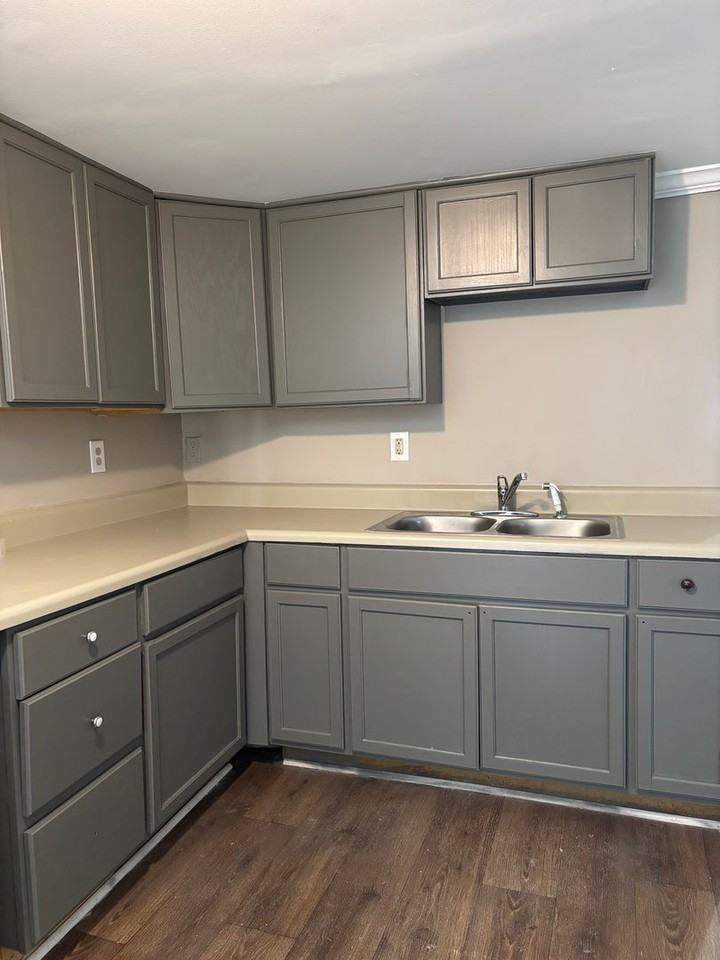 2003 Appling St - Photo 4 of 7