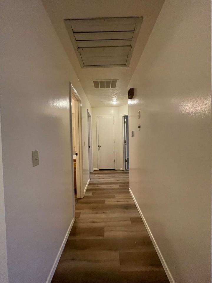 2641 S Glenview Ave - Photo 7 of 17