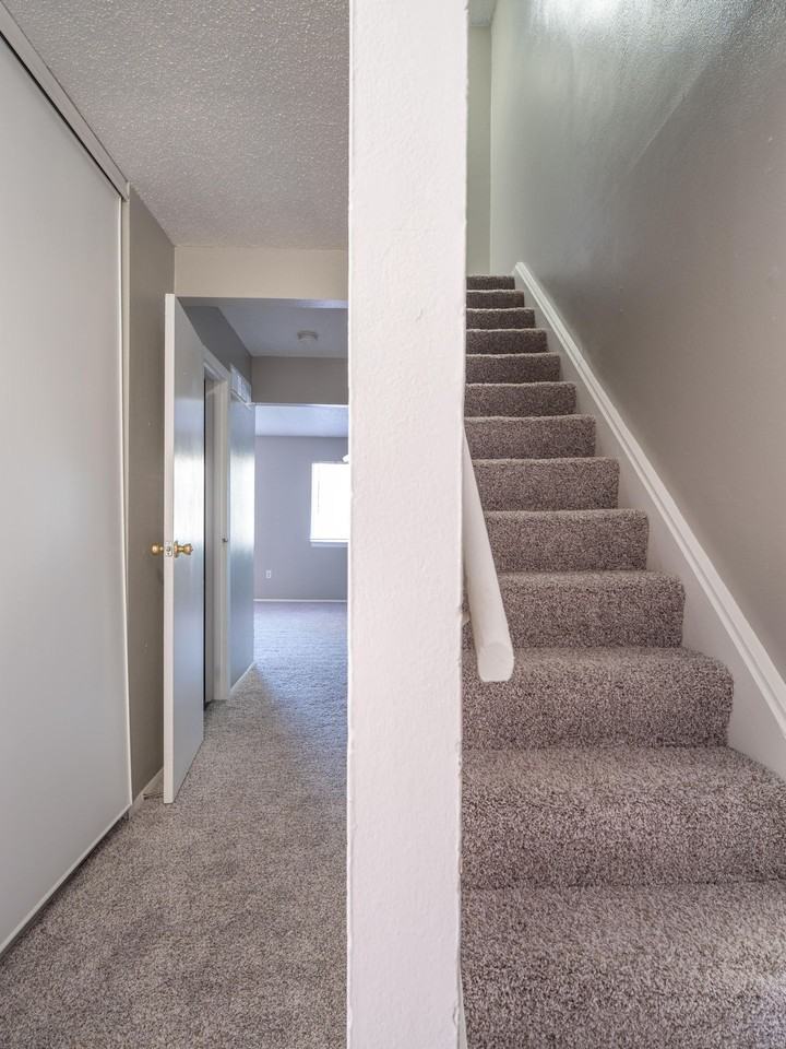 Timberline Apartments and Townhomes - Photo 2 of 27