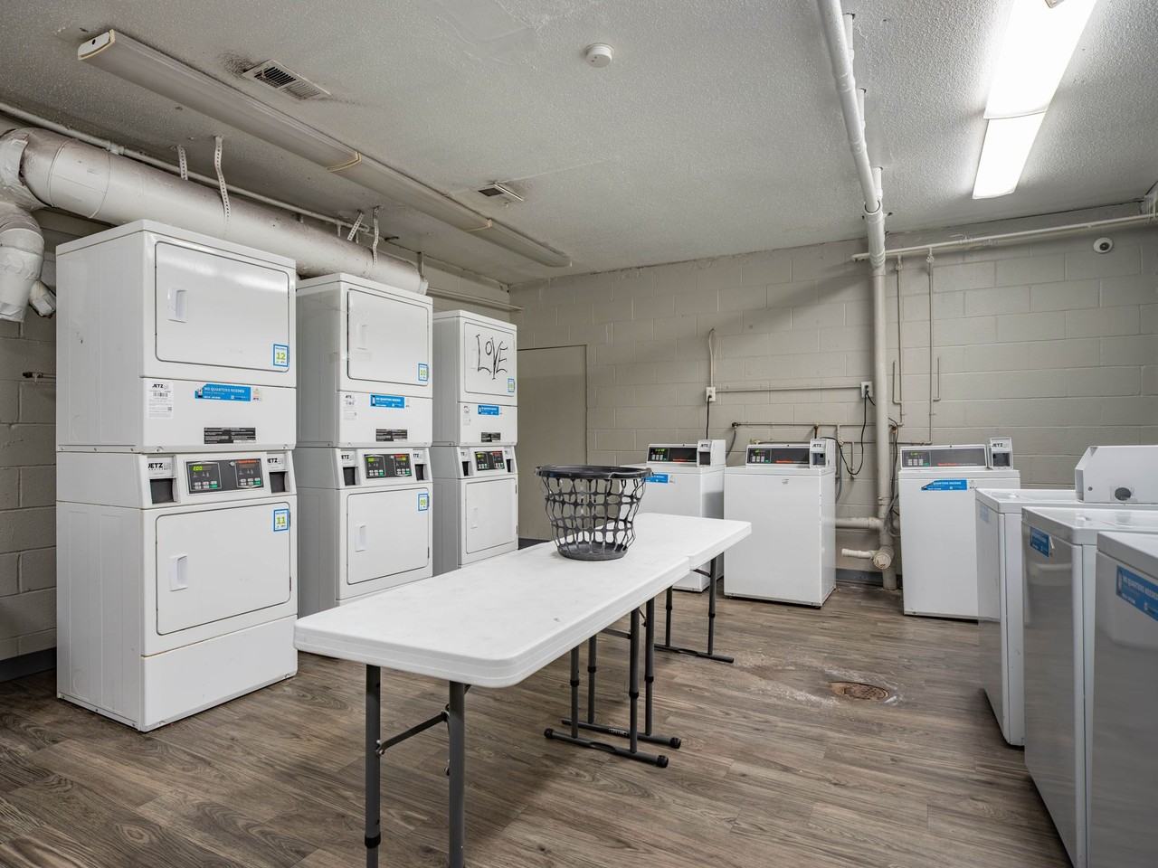 Timberline Apartments and Townhomes - Photo 3 of 27