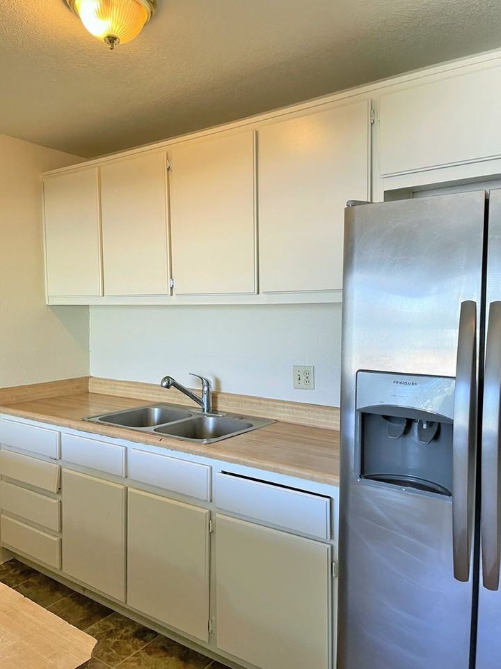 27 Scoles Ct - Photo 7 of 11