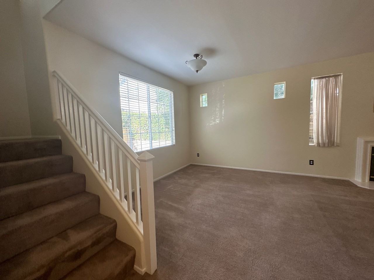 27139 Manor Cir - Photo 5 of 14