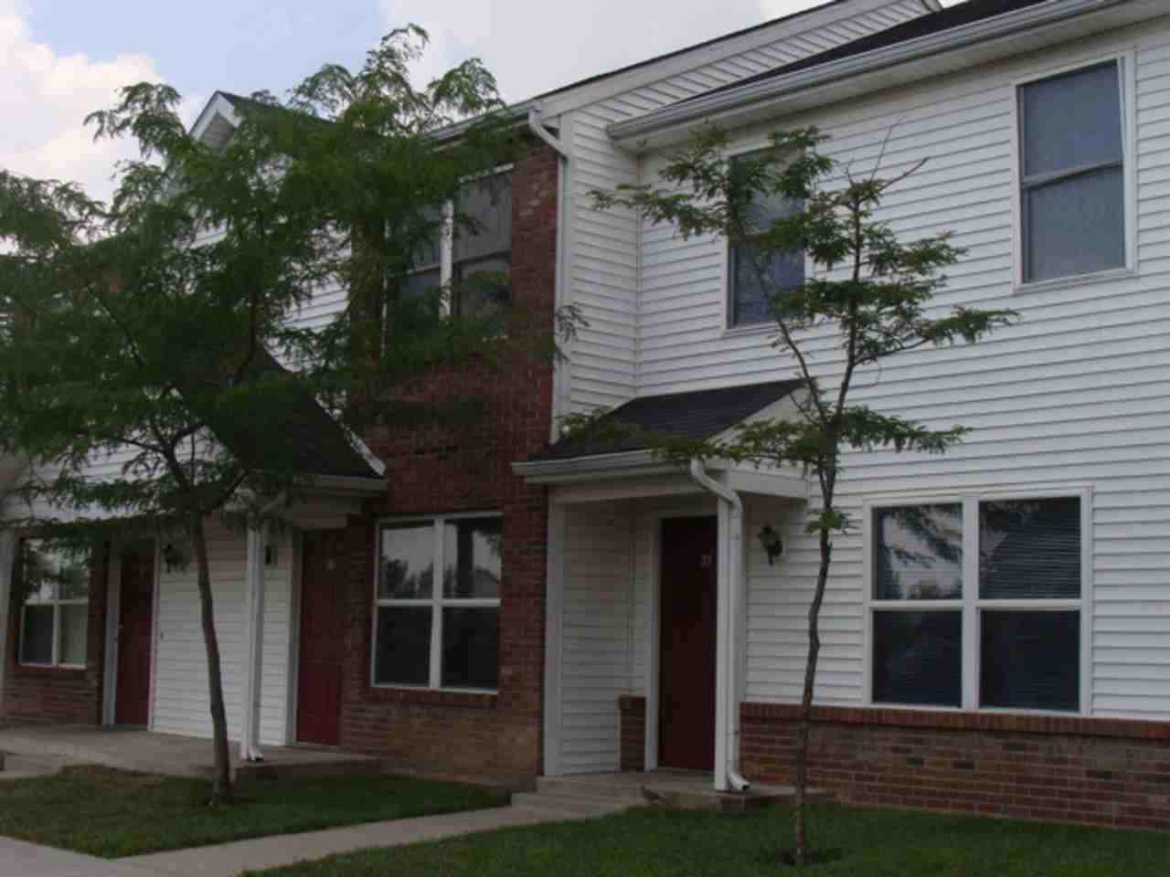 Crosspoint Apartments - Photo 2 of 12