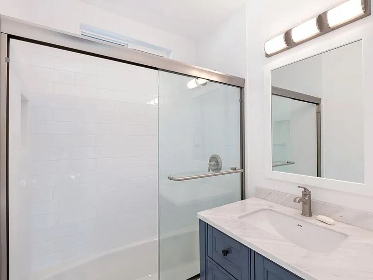 246 Camellia Ln - Photo 7 of 11