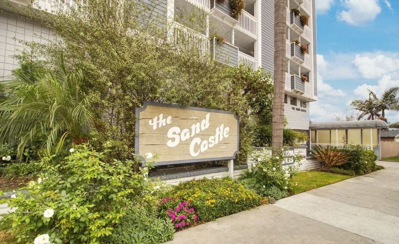 615 Esplanade - Photo 2 of 16